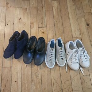 4 Pairs Women's Shoes Size 7!